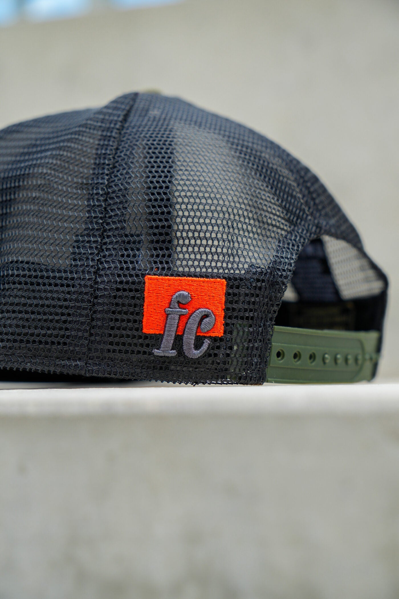 Forever Classic khaki snapback cap with flat brim and mesh back