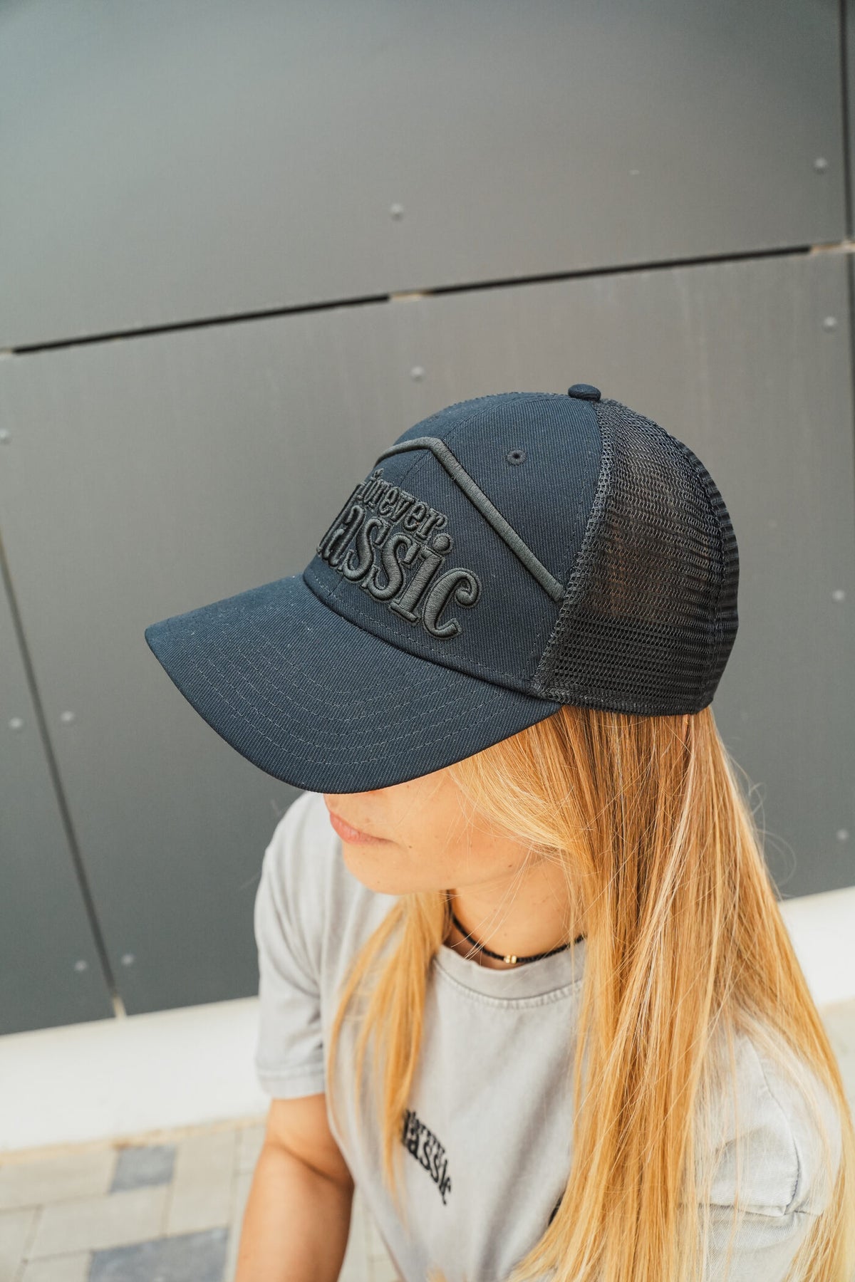 BLACK CAP