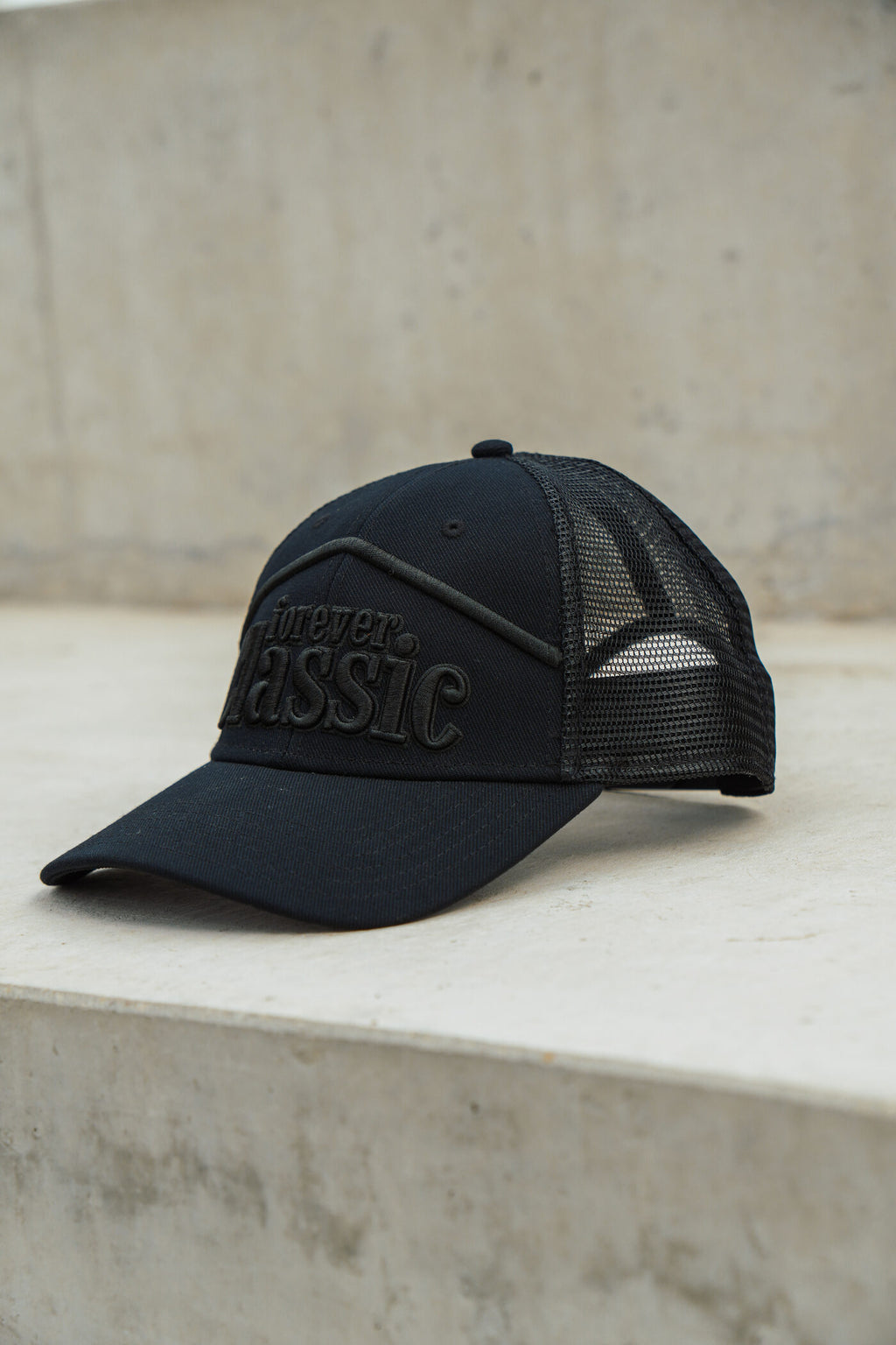 BLACK CAP
