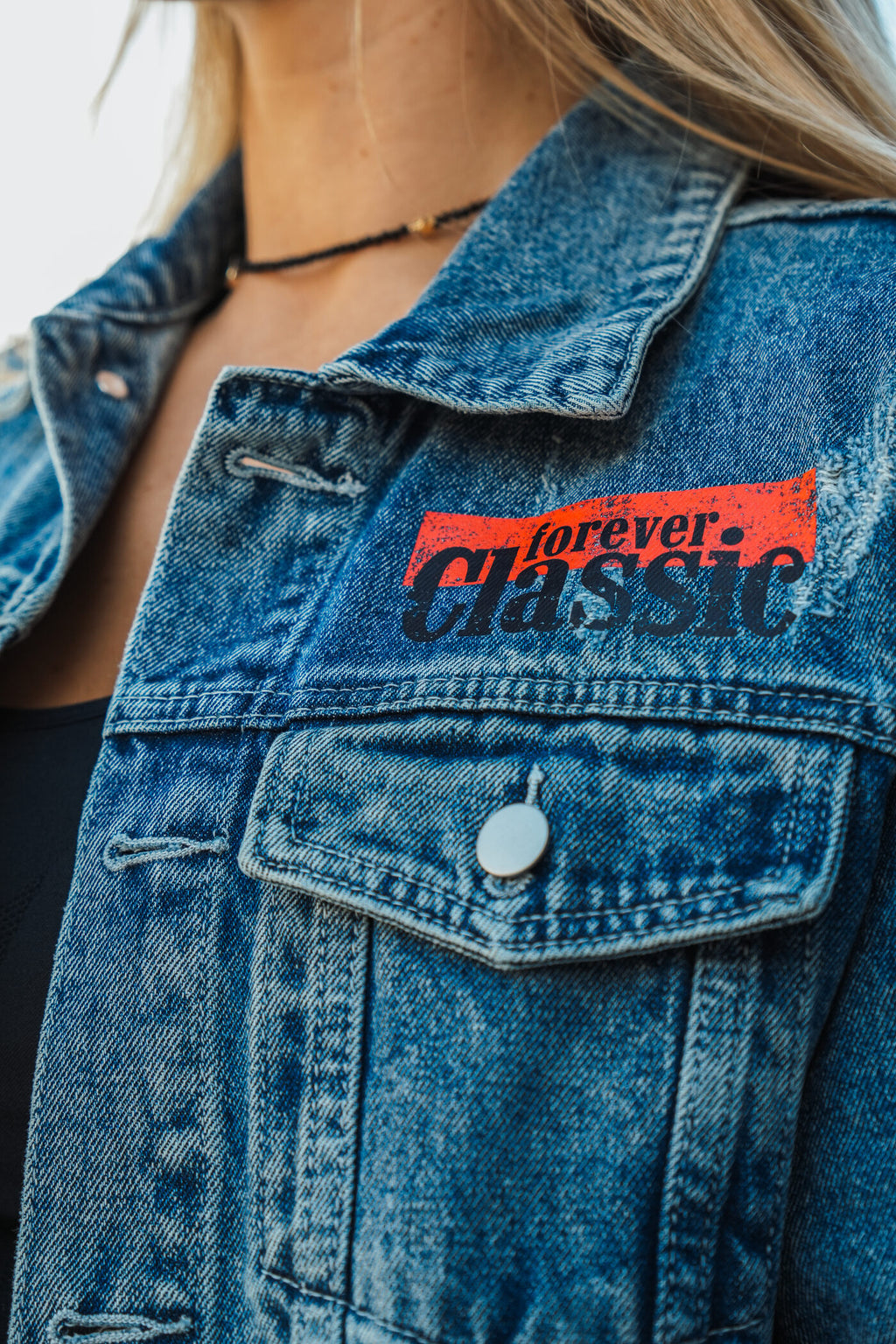 Blue unisex denim jacket Forever Classic with logo on front and back, with buttons and pockets