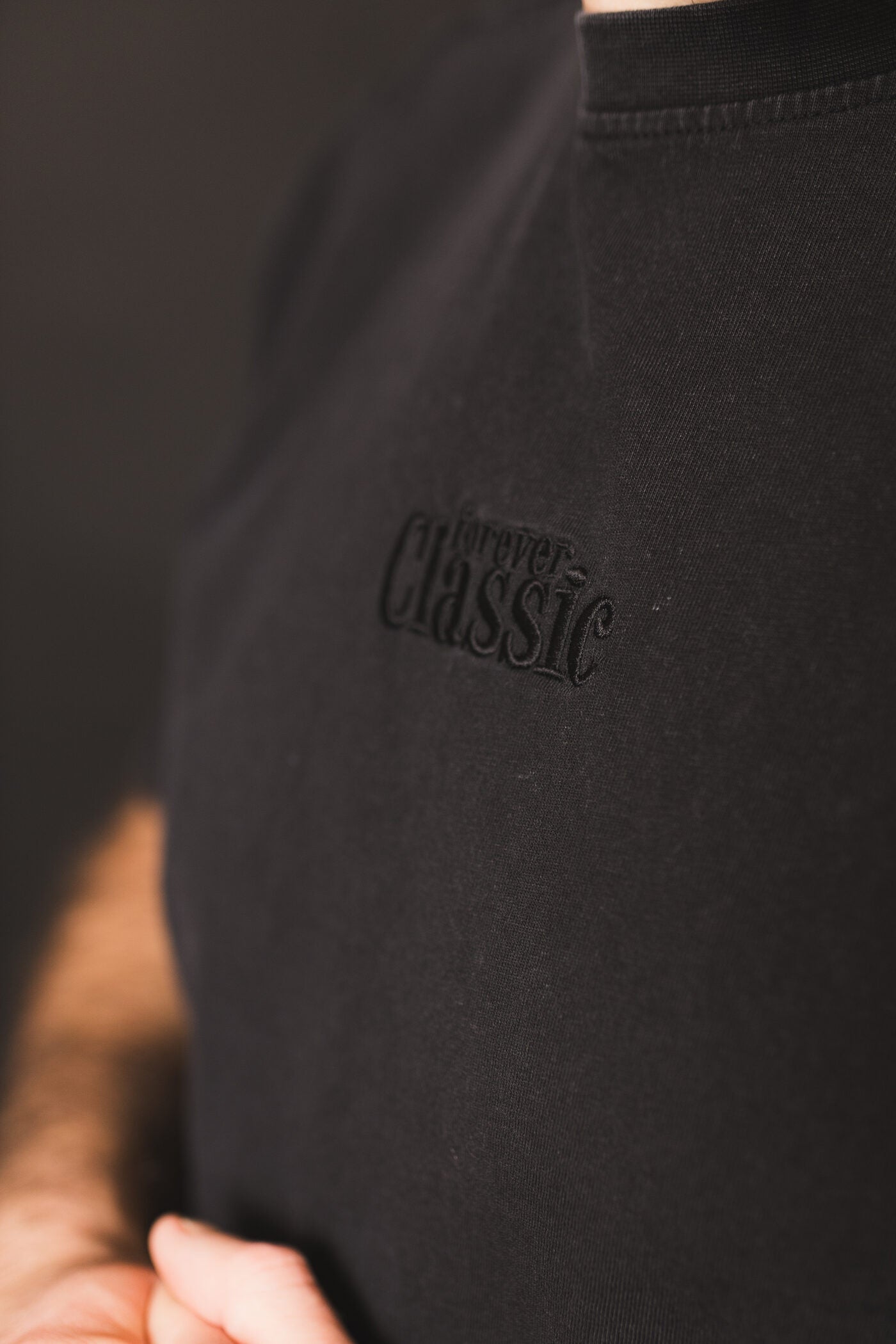 Forever Classic oversized T-shirt in soft fabric with embroidered logo and relaxed fit