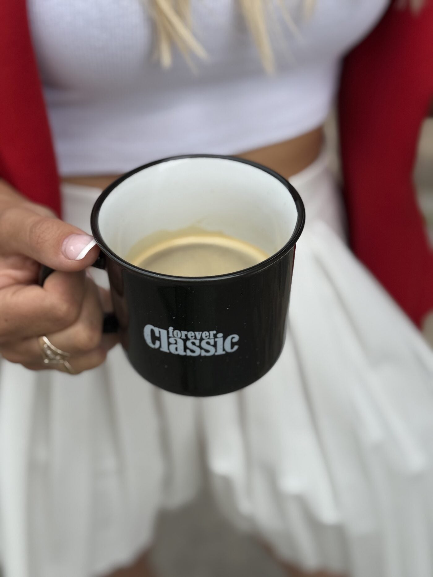 Forever Classic ceramic mug with 400 ml capacity, smooth surface, for home or office use