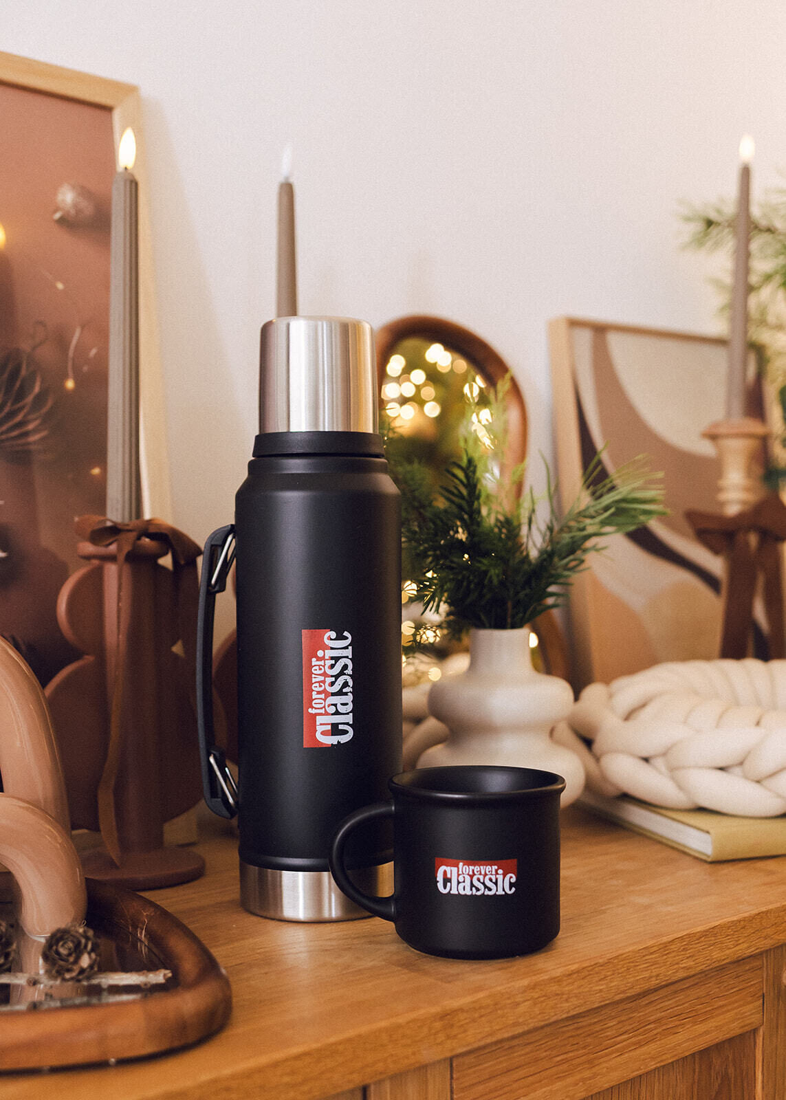 Forever Classic 1 L heat-resistant thermos made from high-quality materials for hot and cold drinks